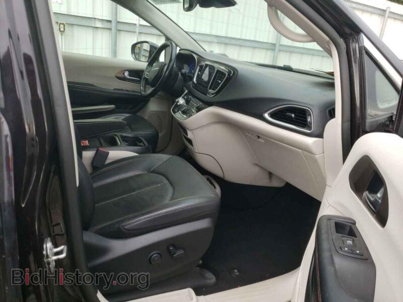 2019 Chrysler PACIFICA (VIN 2C4RC1BG8KR666188) — photo 5 of 10