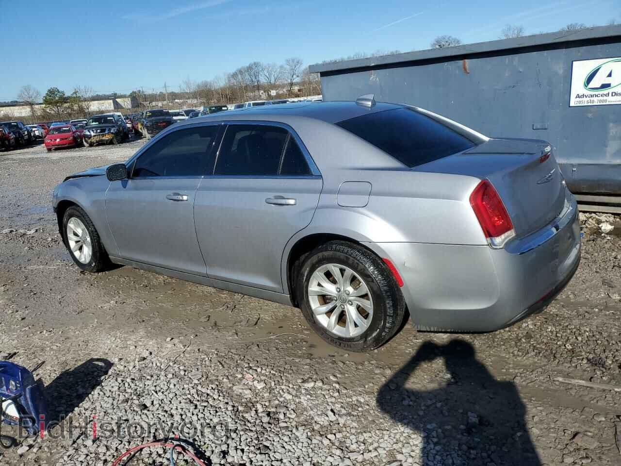 2016 CHRYSLER 300 - VIN: 2C3CCAAG2GH260562 - Фото 2
