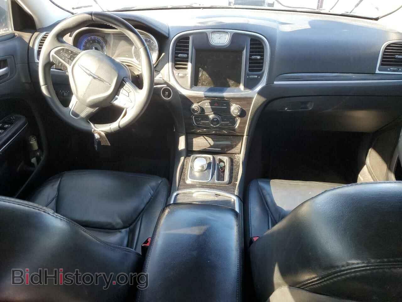 2016 CHRYSLER 300 - VIN: 2C3CCAAG2GH260562 - Фото 8