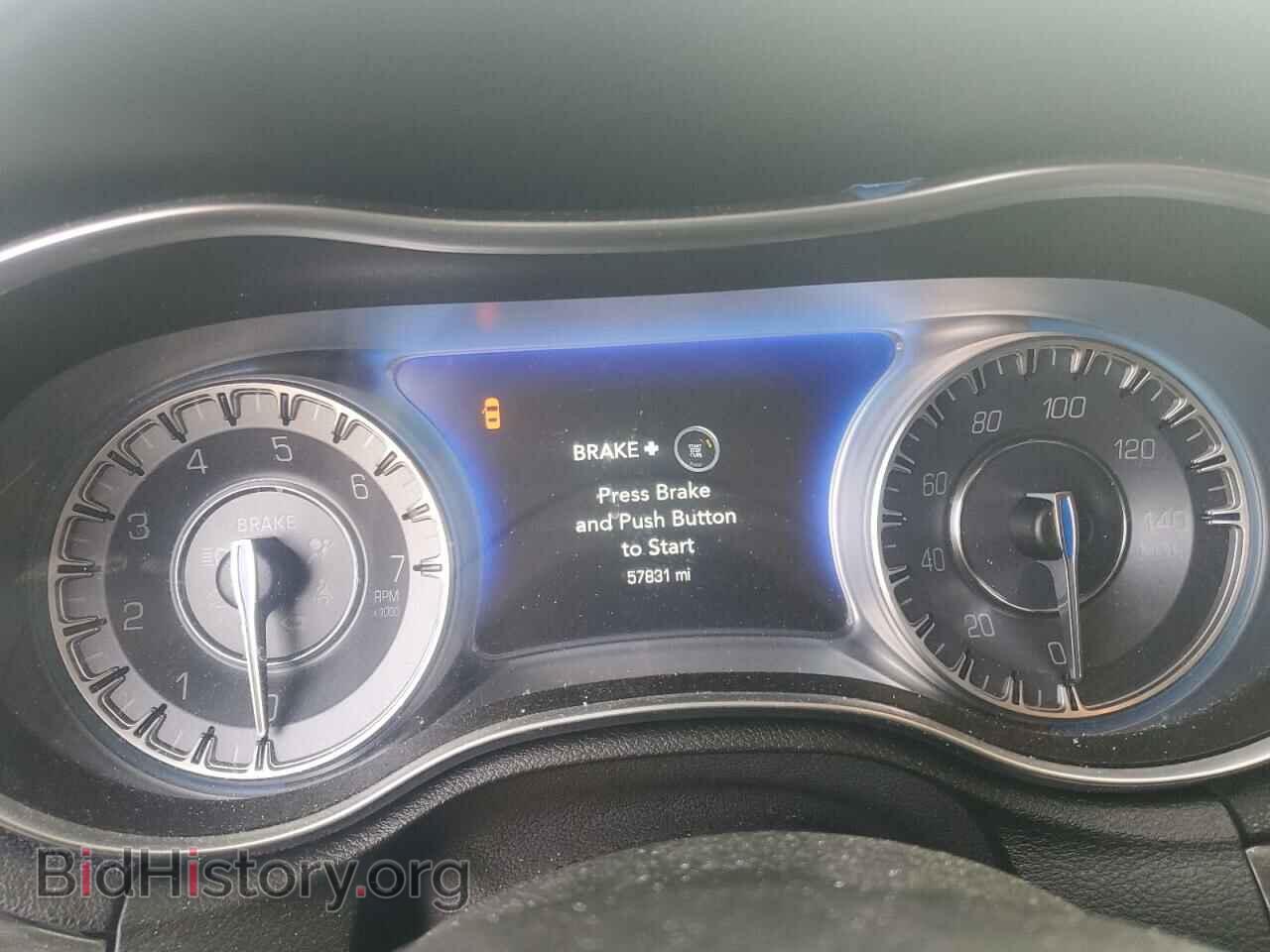 2019 CHRYSLER 300 - VIN: 2C3CCARG2KH591042 - Фото 9