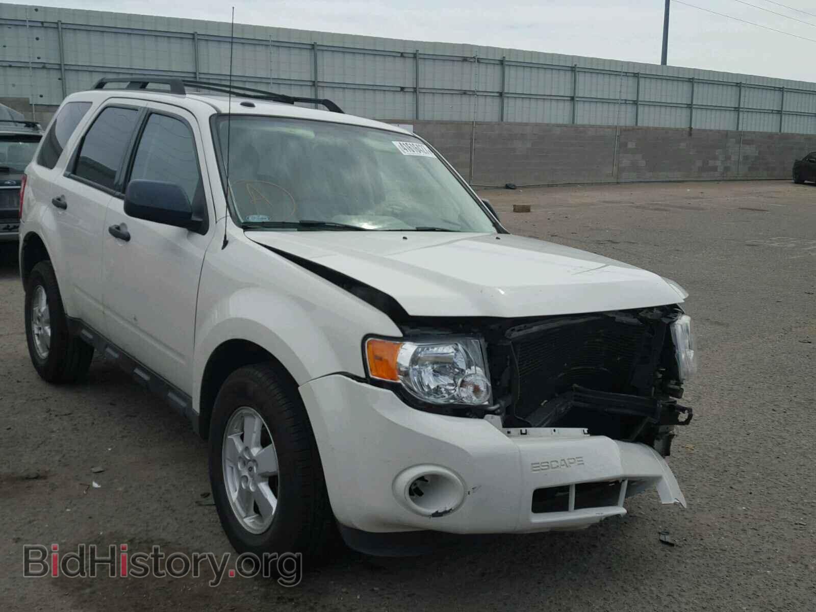 Photo 1FMCU0D71CKB18068 - FORD ESCAPE 2012