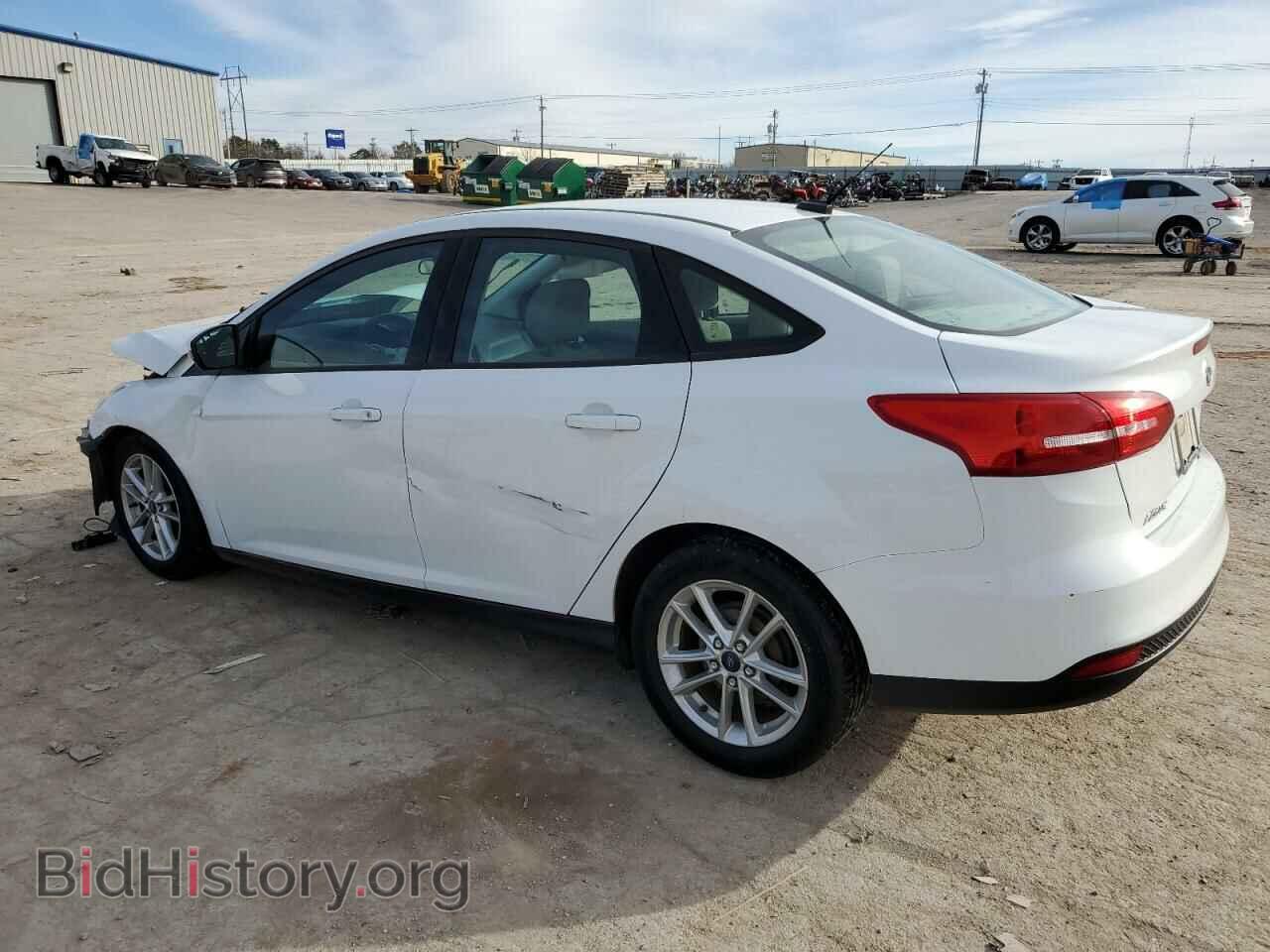 2016 FORD FOCUS - VIN: 1FADP3F22GL291364 - Photo 2