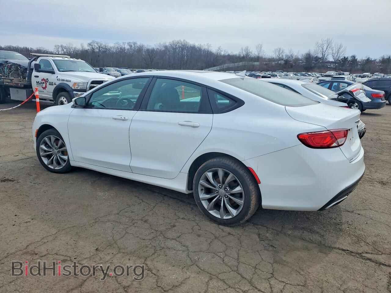 2015 CHRYSLER 200 - VIN: 1C3CCCDGXFN543661 - Фото 2