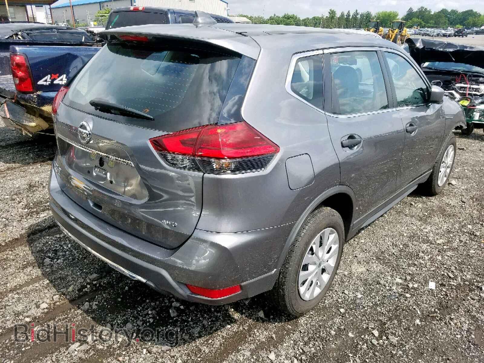 2017 NISSAN ROGUE S - VIN: KNMAT2MV2HP563079 - Фото 4