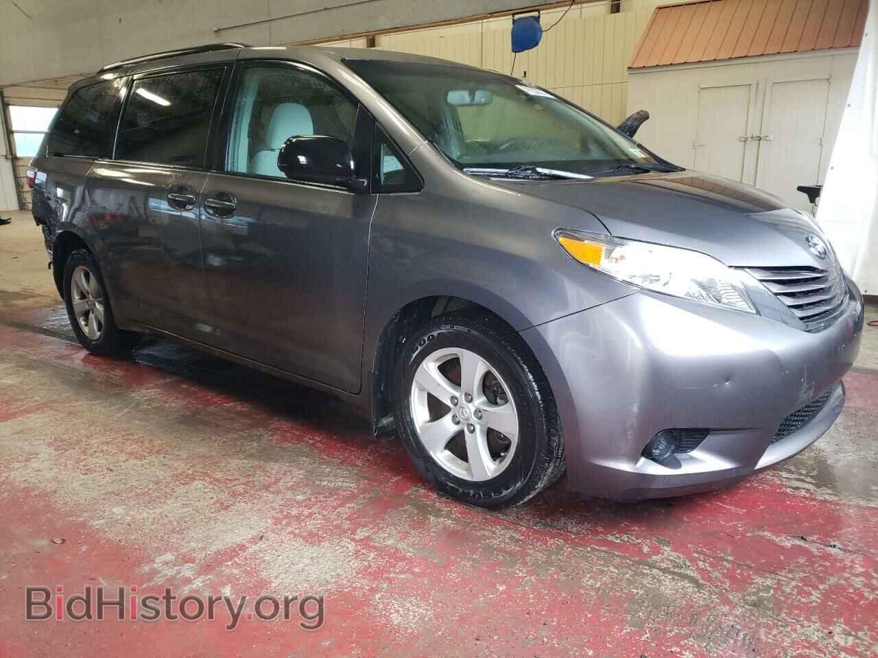 2017 TOYOTA All Models - VIN: 5TDKZ3DC8HS848477 - Фото 4