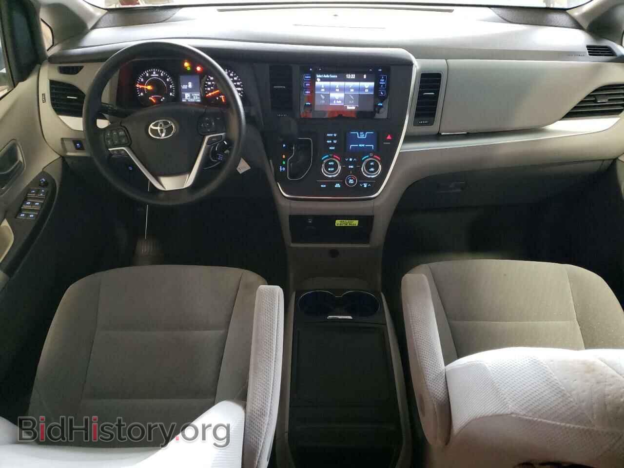 2017 TOYOTA All Models - VIN: 5TDKZ3DC8HS848477 - Фото 8
