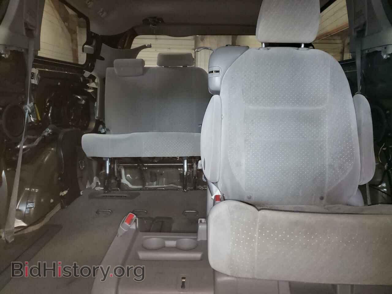 2017 TOYOTA All Models - VIN: 5TDKZ3DC8HS848477 - Фото 10