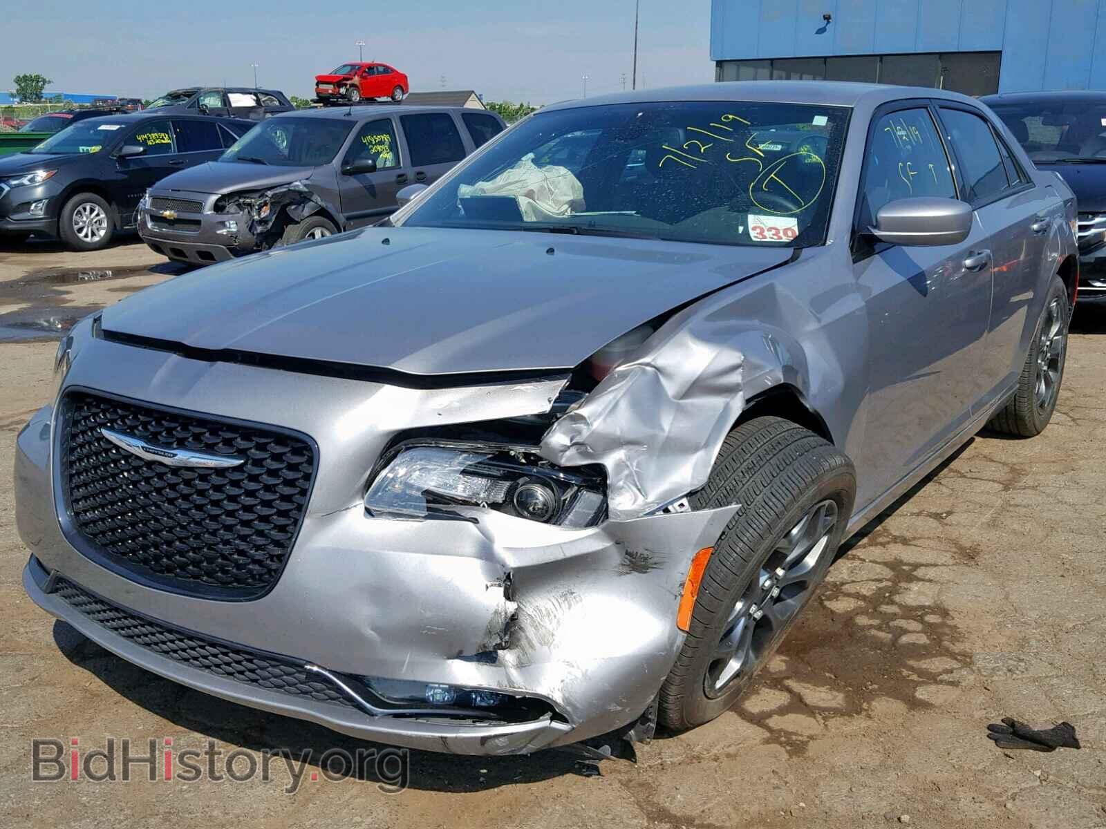 2018 CHRYSLER 300 - VIN: 2C3CCAGG4JH141832 - Фото 2