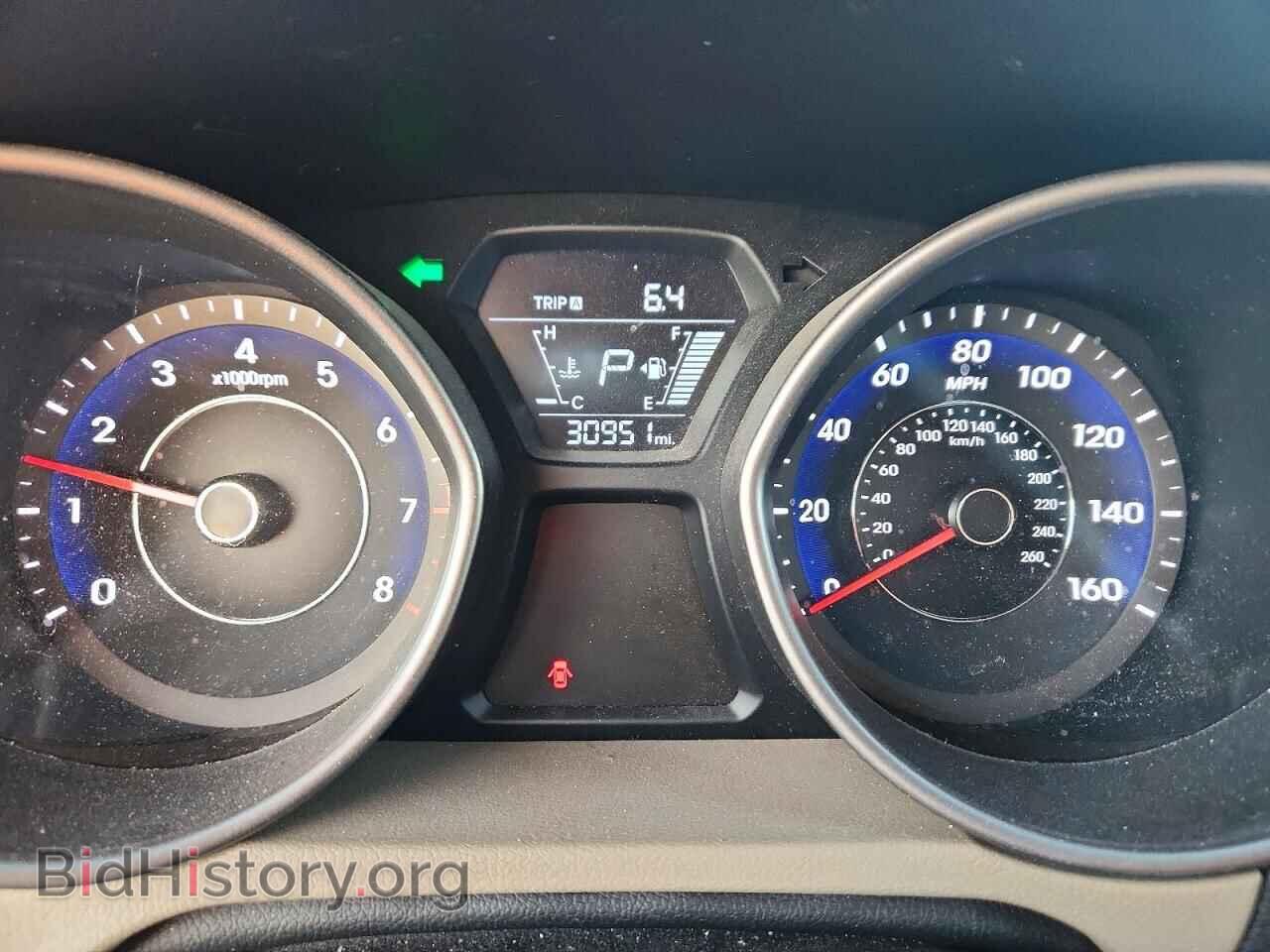 2016 HYUNDAI ELANTRA - VIN: 5NPDH4AE2GH785713 - Фото 9