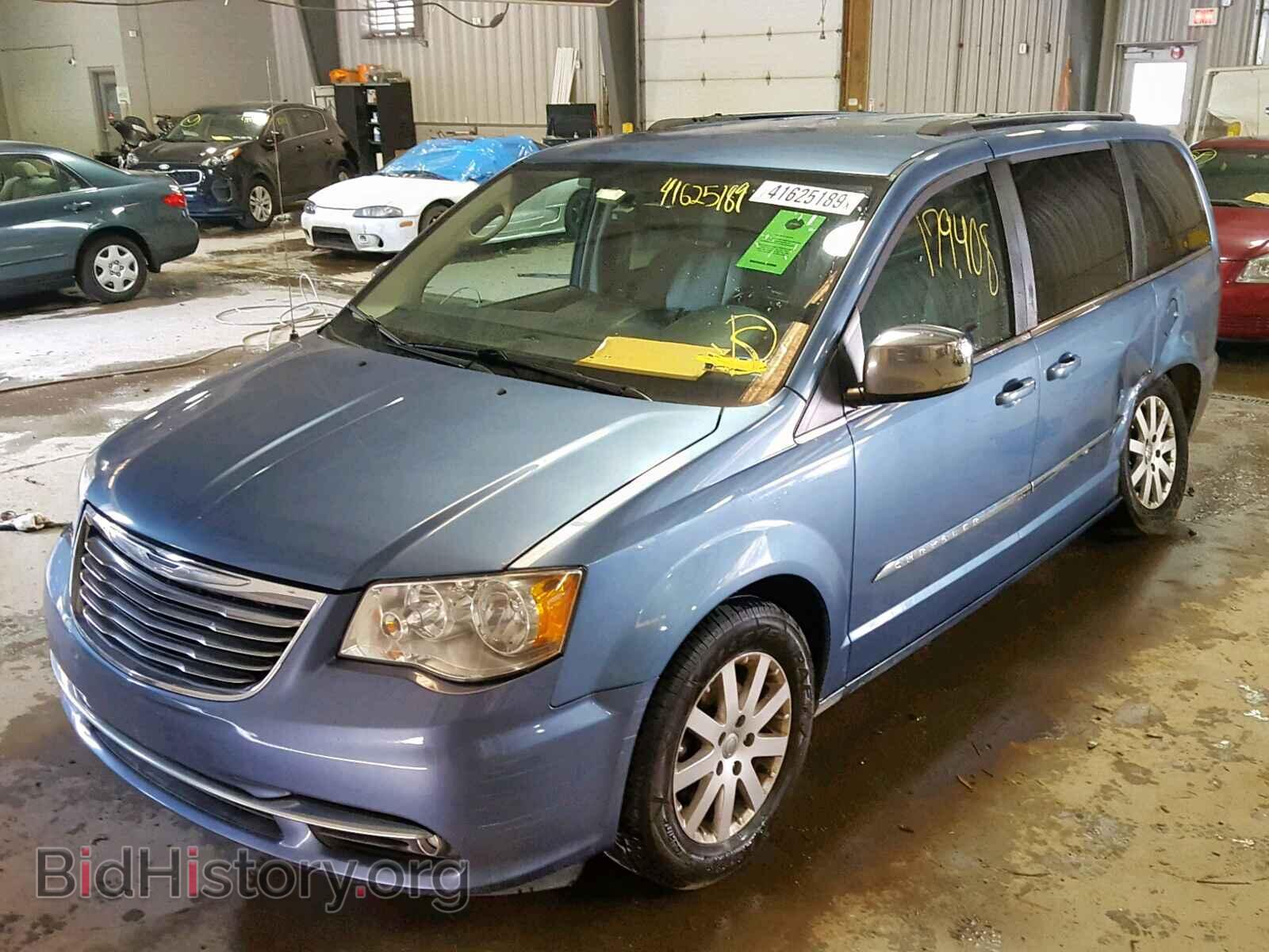 2011 CHRYSLER TOWN & COU - VIN: 2A4RR8DG7BR784361 - Фото 2