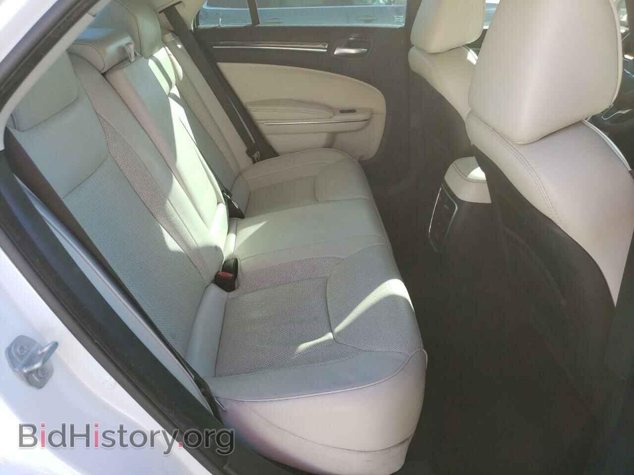 2016 CHRYSLER 300 - VIN: 2C3CCAEG6GH334348 - Photo 10