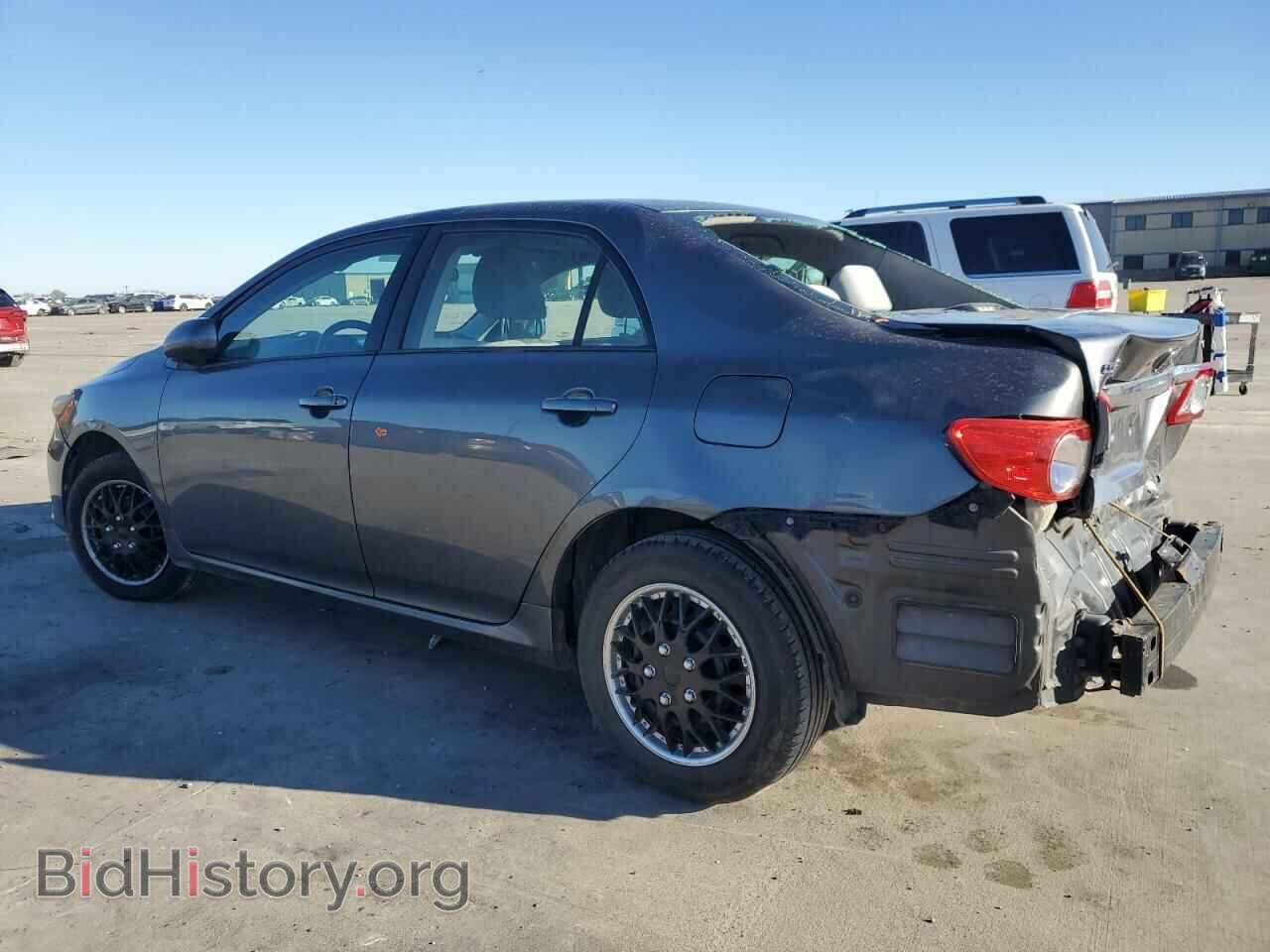 2011 TOYOTA COROLLA - VIN: 2T1BU4EEXBC585493 - Фото 2