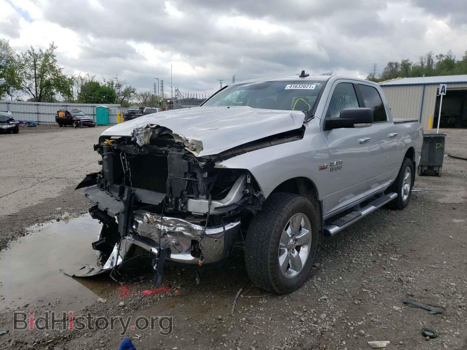 2017 RAM 1500 - VIN: 3C6RR7LT2HG599364 - Фото 2