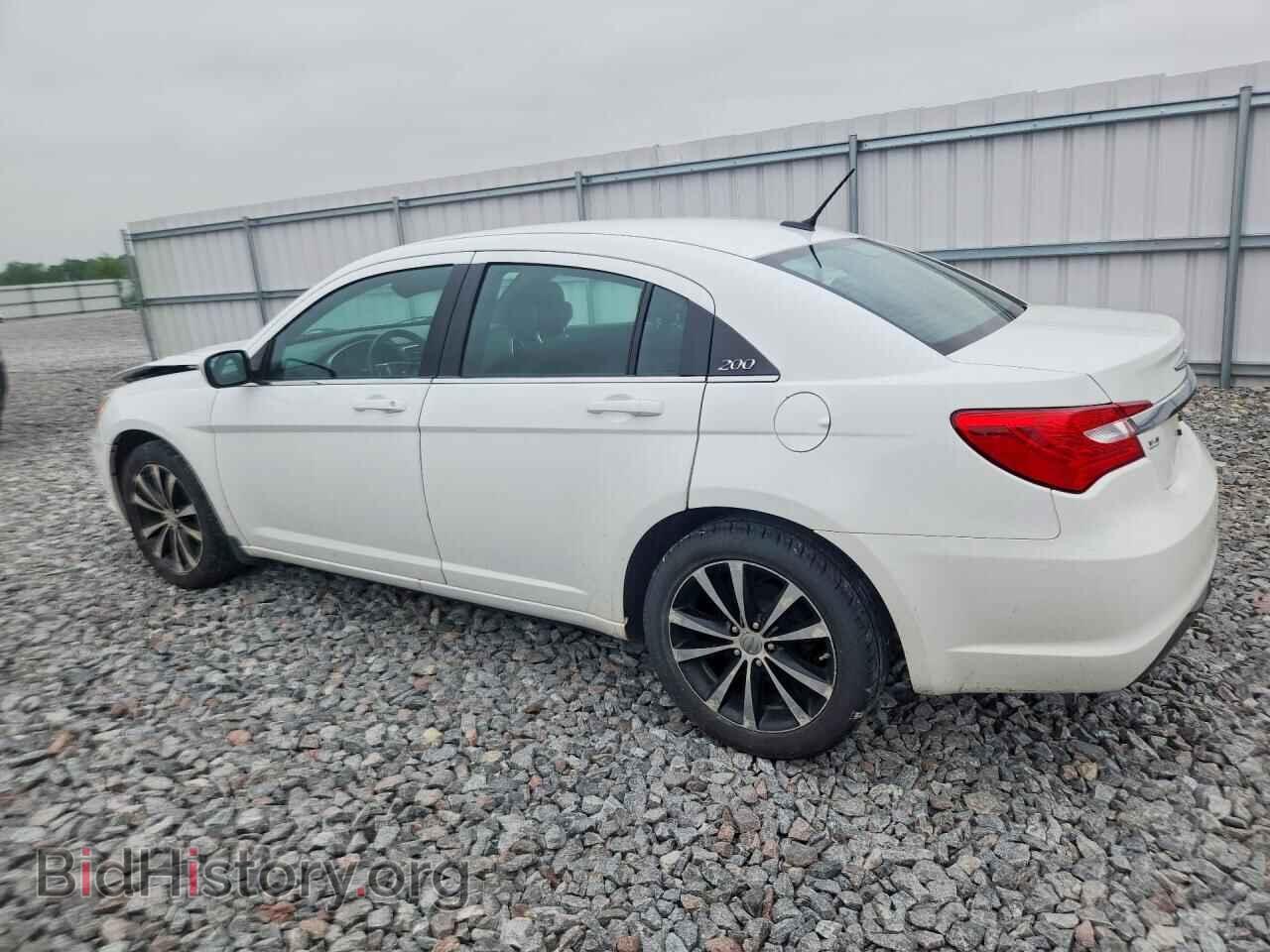 2013 CHRYSLER 200 - VIN: 1C3CCBBG3DN738253 - Photo 2