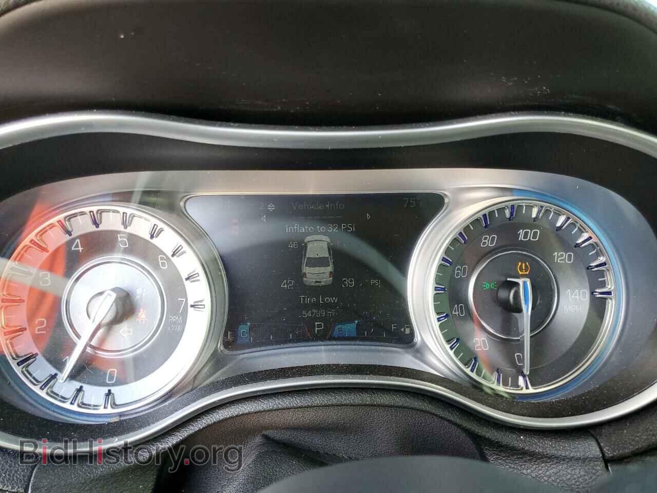2017 CHRYSLER 300 - VIN: 2C3CCAAGXHH577443 - Фото 9