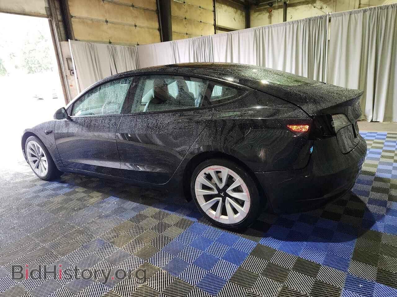 2022 TESLA MODEL 3 - VIN: 5YJ3E1EA7NF372420 - Photo 2