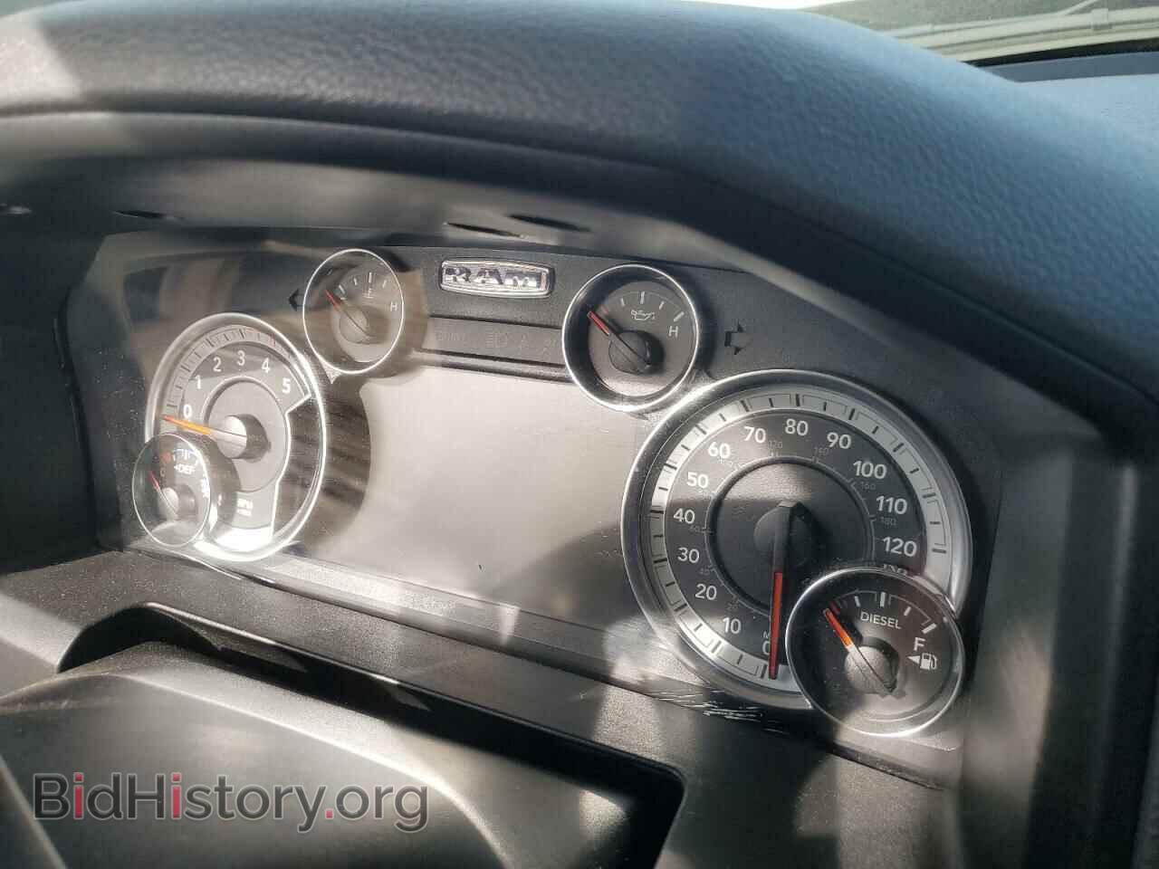 2018 RAM All Models - VIN: 3C6UR5DL7JG315830 - Фото 9