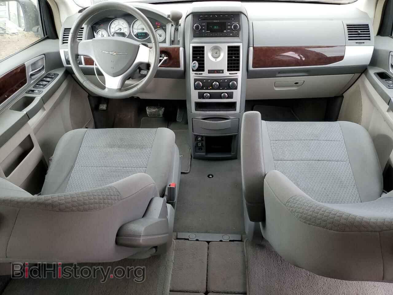 2010 CHRYSLER MINIVAN - VIN: 2A4RR5D16AR431991 - Фото 8