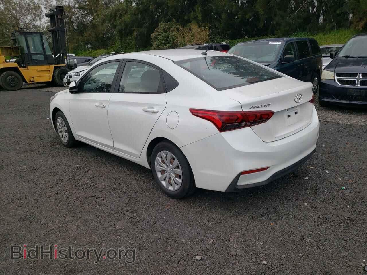 2019 HYUNDAI ACCENT - VIN: 3KPC24A3XKE057372 - Фото 2