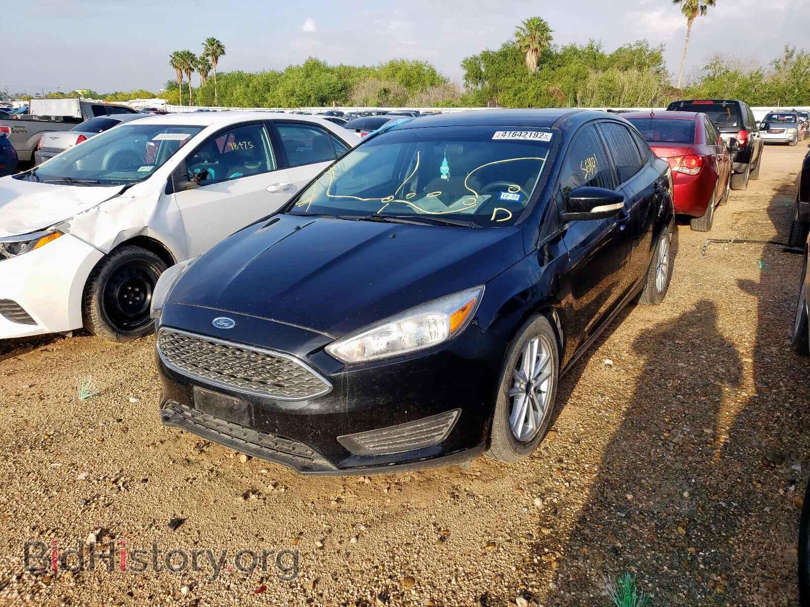 2017 FORD FOCUS - VIN: 1FADP3F22HL318922 - Фото 2