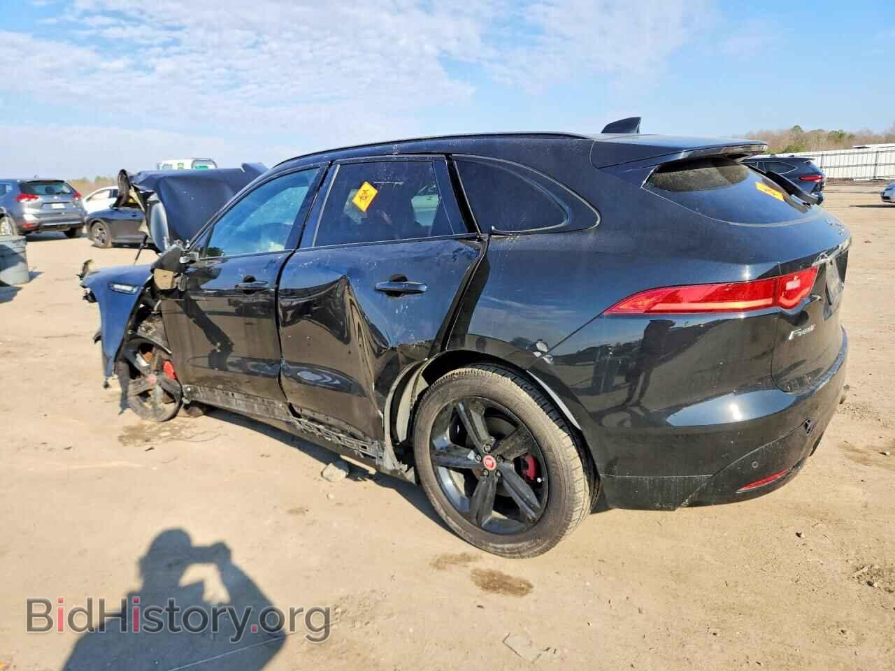 2017 JAGUAR F-PACE - VIN: SADCM2BV8HA899772 - Photo 2