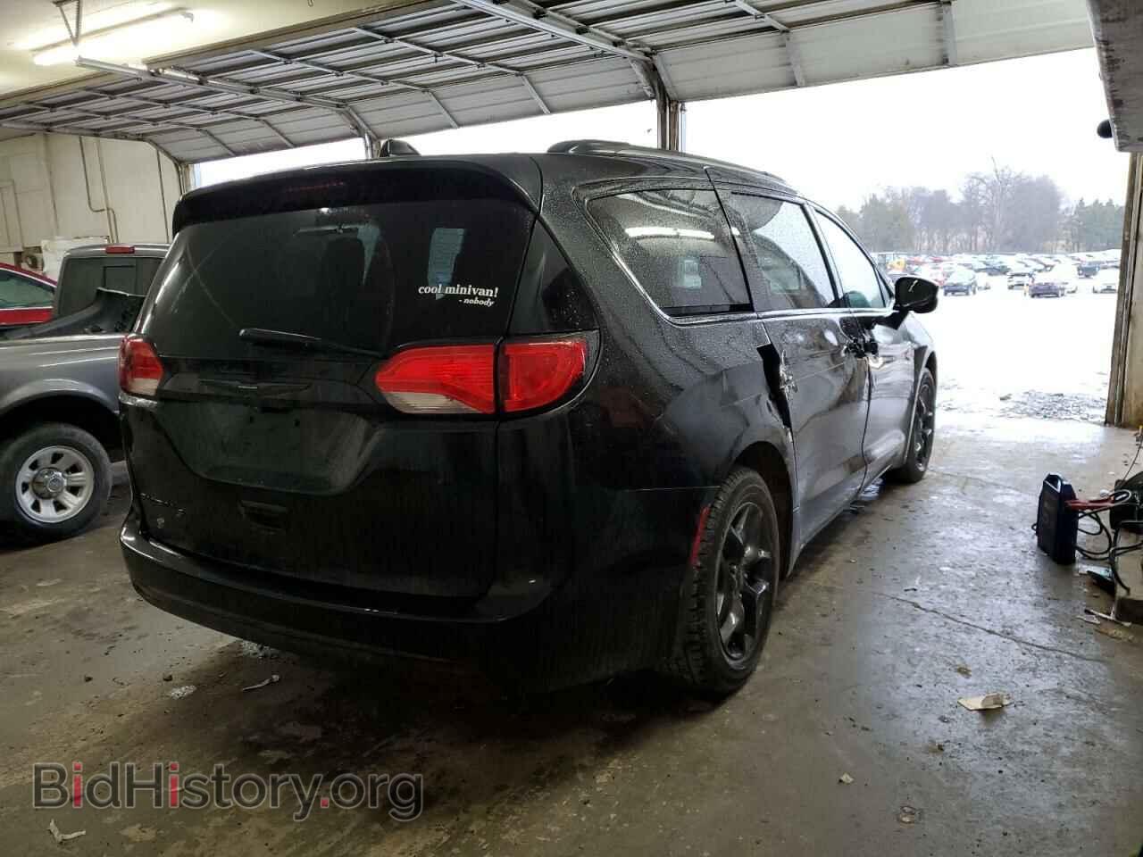 2018 CHRYSLER PACIFICA - VIN: 2C4RC1BG1JR292909 - Фото 3