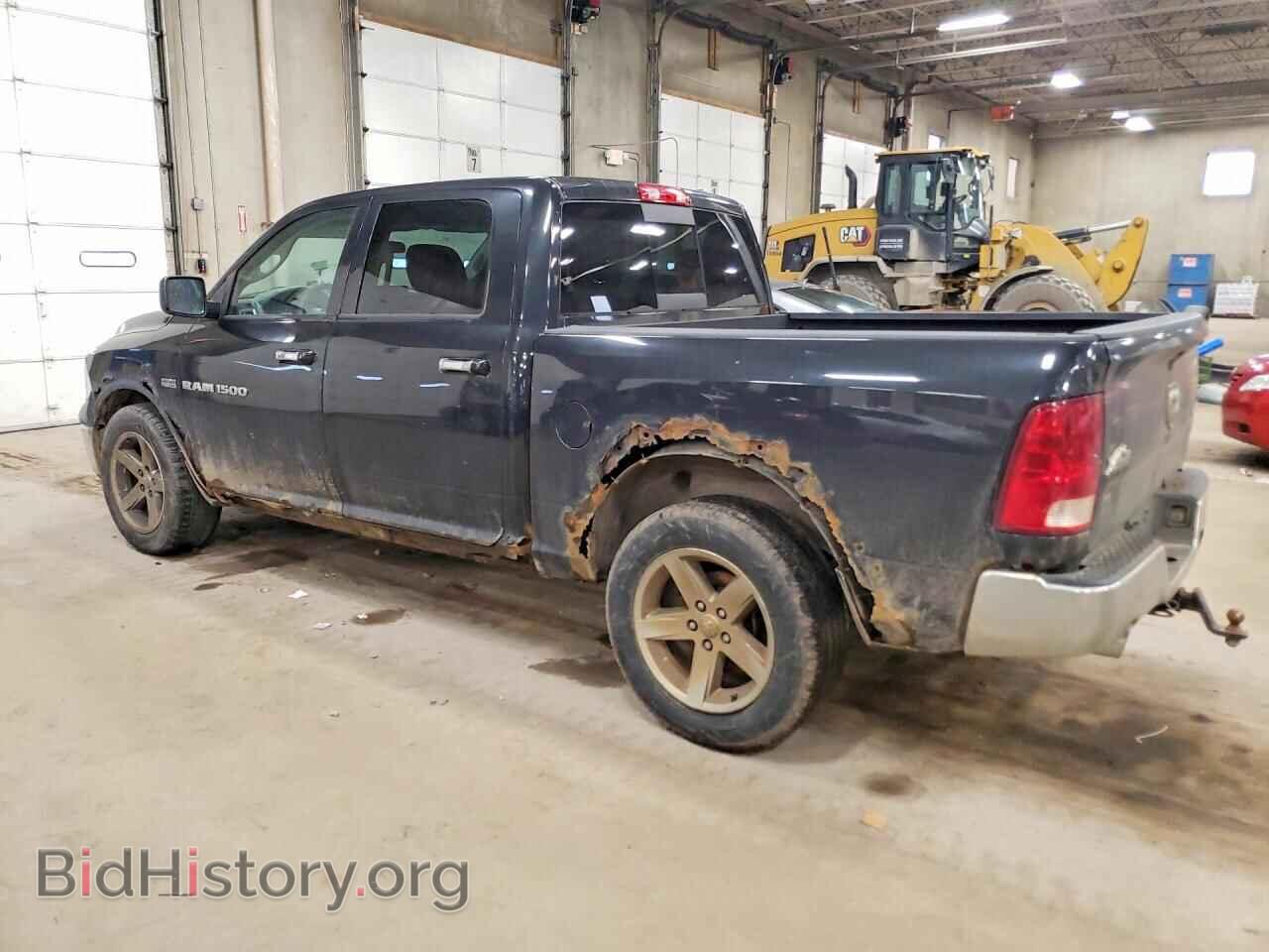 2011 DODGE RAM 1500 - VIN: 1D7RV1CT3BS655772 - Фото 2