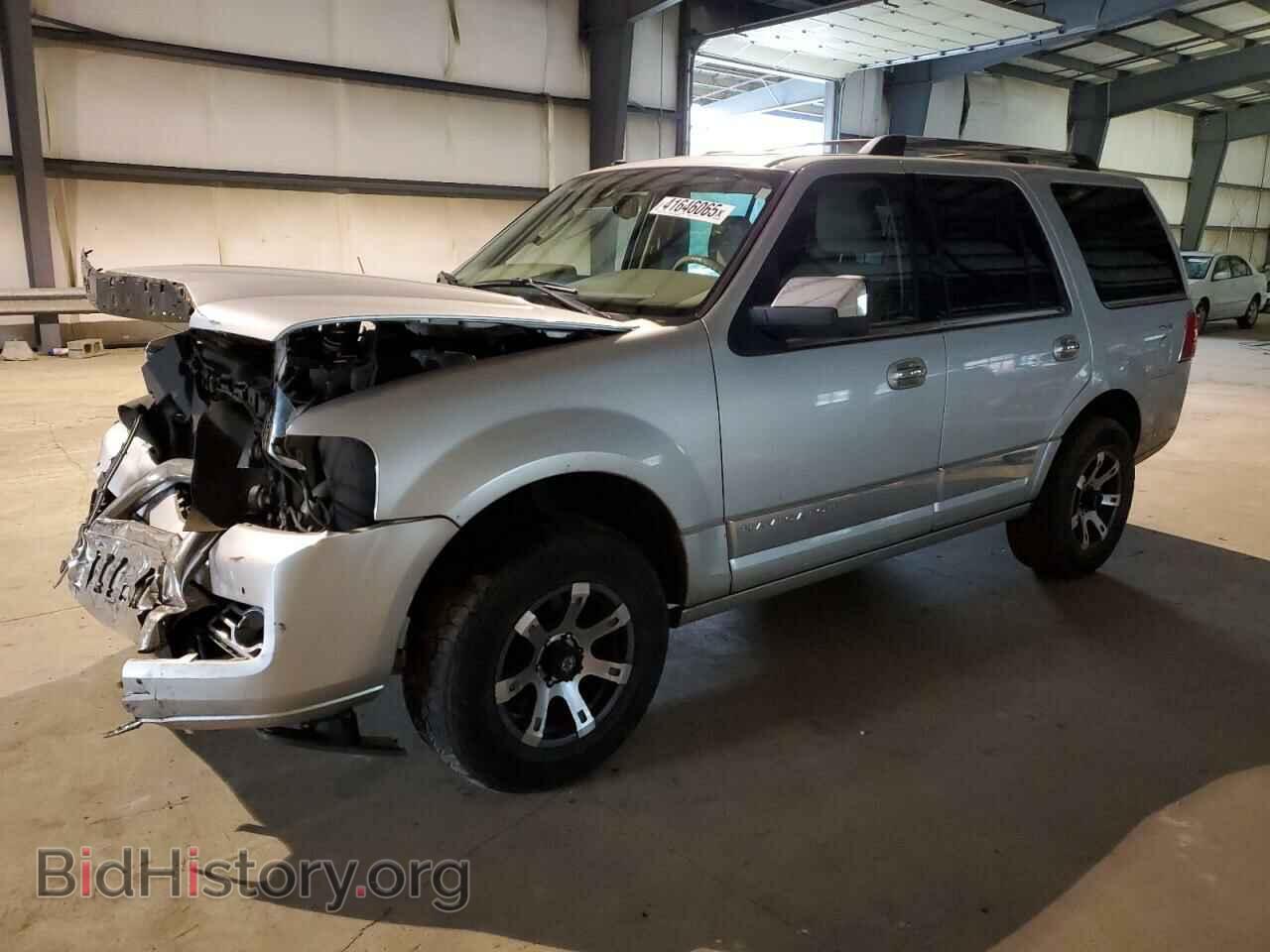 Photo 5LMJJ2J59AEJ07178 - LINCOLN NAVIGATOR 2010