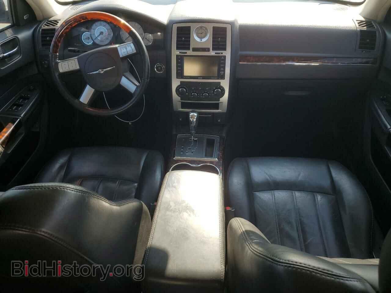 2010 CHRYSLER 300 - VIN: 2C3CA6CT5AH211330 - Фото 8