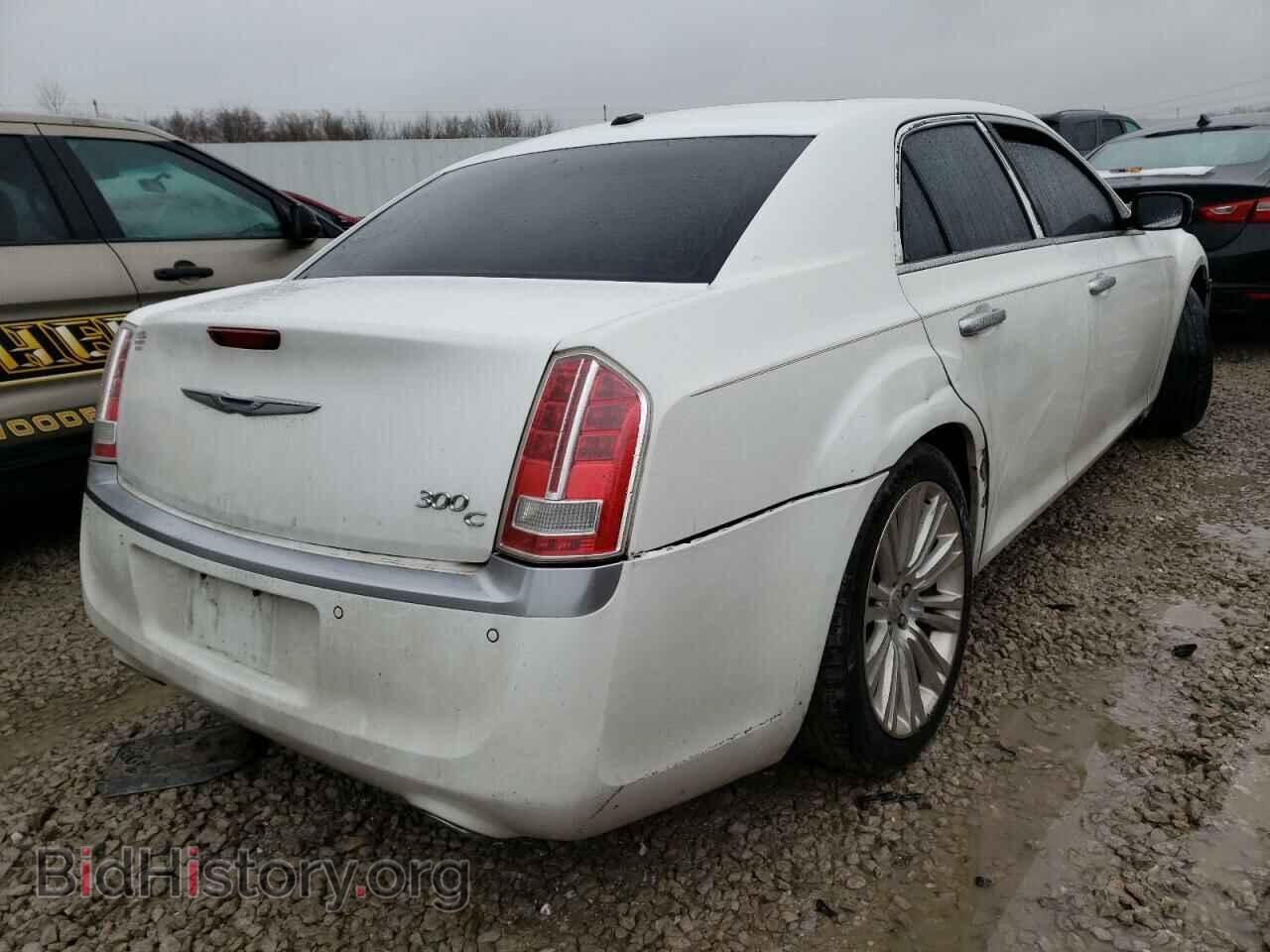2012 CHRYSLER 300 - VIN: 2C3CCAPT4CH232907 - Фото 3