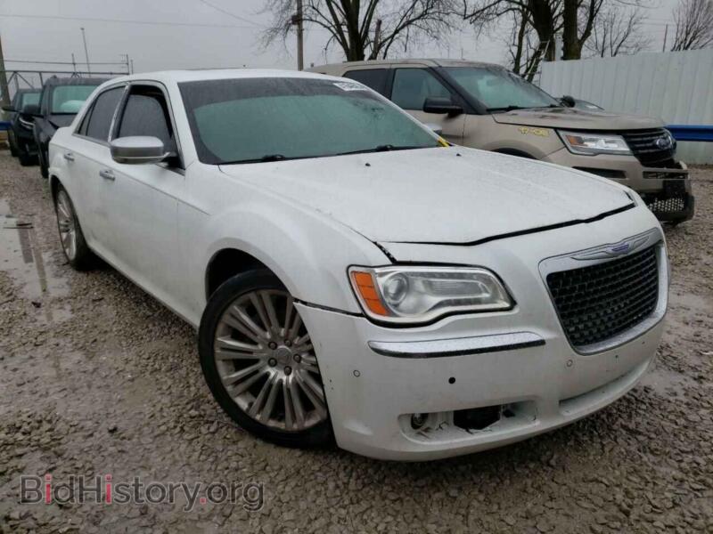 2012 Chrysler 300 (VIN 2C3CCAPT4CH232907) — photo 4 of 12