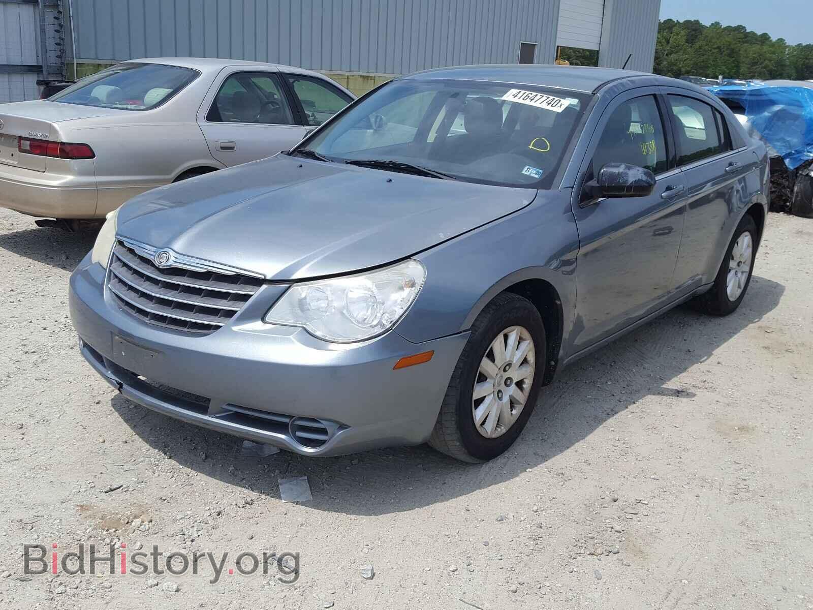 2010 CHRYSLER SEBRING - VIN: 1C3CC4FB6AN208526 - Фото 2
