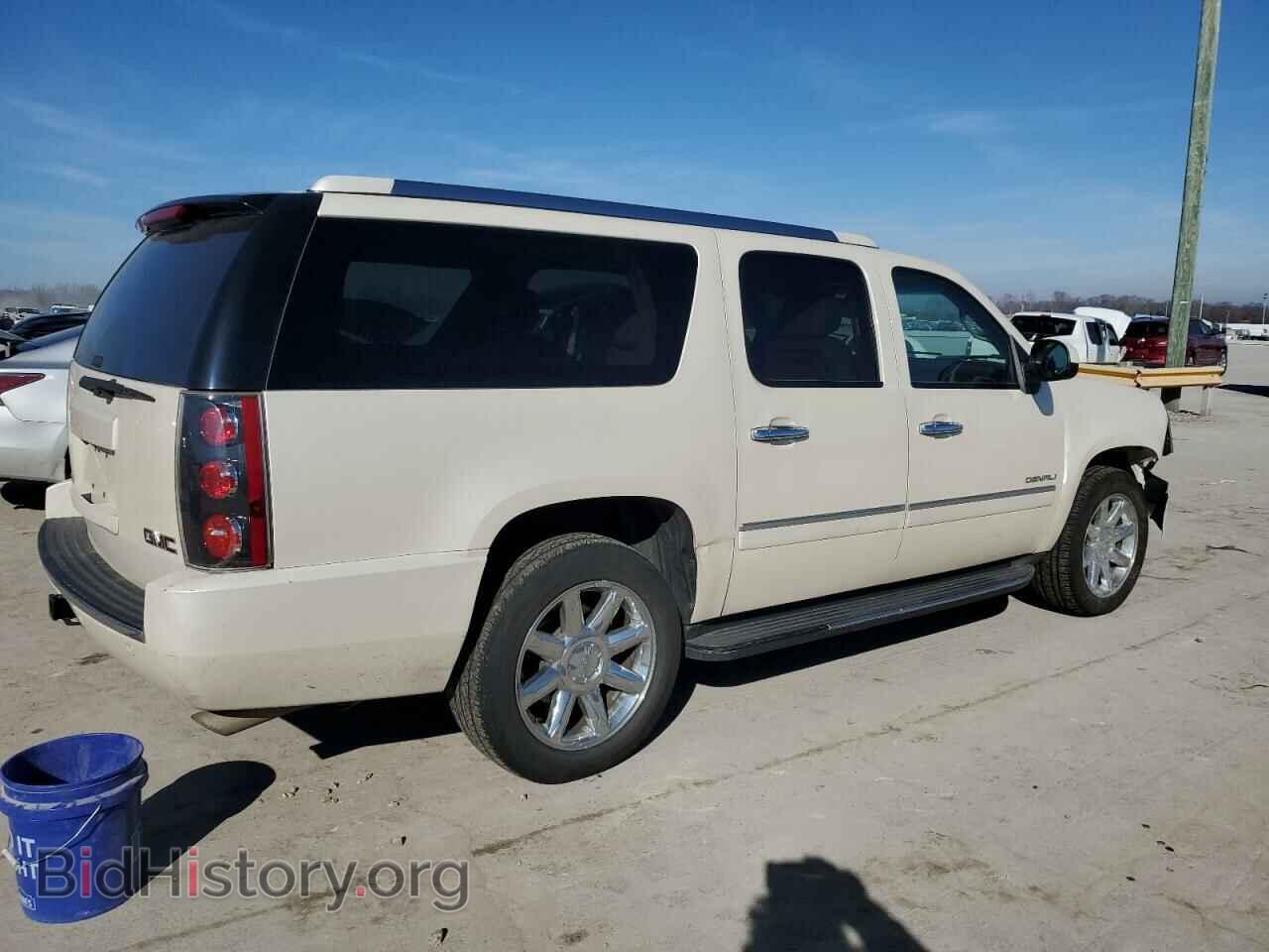 2013 GMC YUKON - VIN: 1GKS1MEF2DR360449 - Фото 3