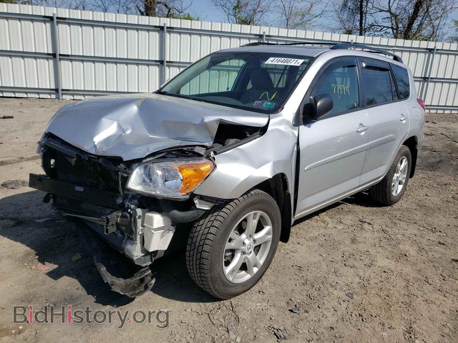 2011 TOYOTA RAV4 - VIN: 2T3BF4DV8BW089657 - Фото 2