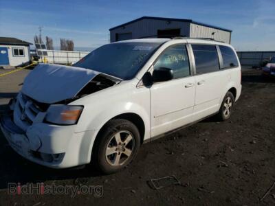 2010 Dodge CARAVAN Grand Cara, белый — VIN 2D4RN4DE7AR165768, Copart