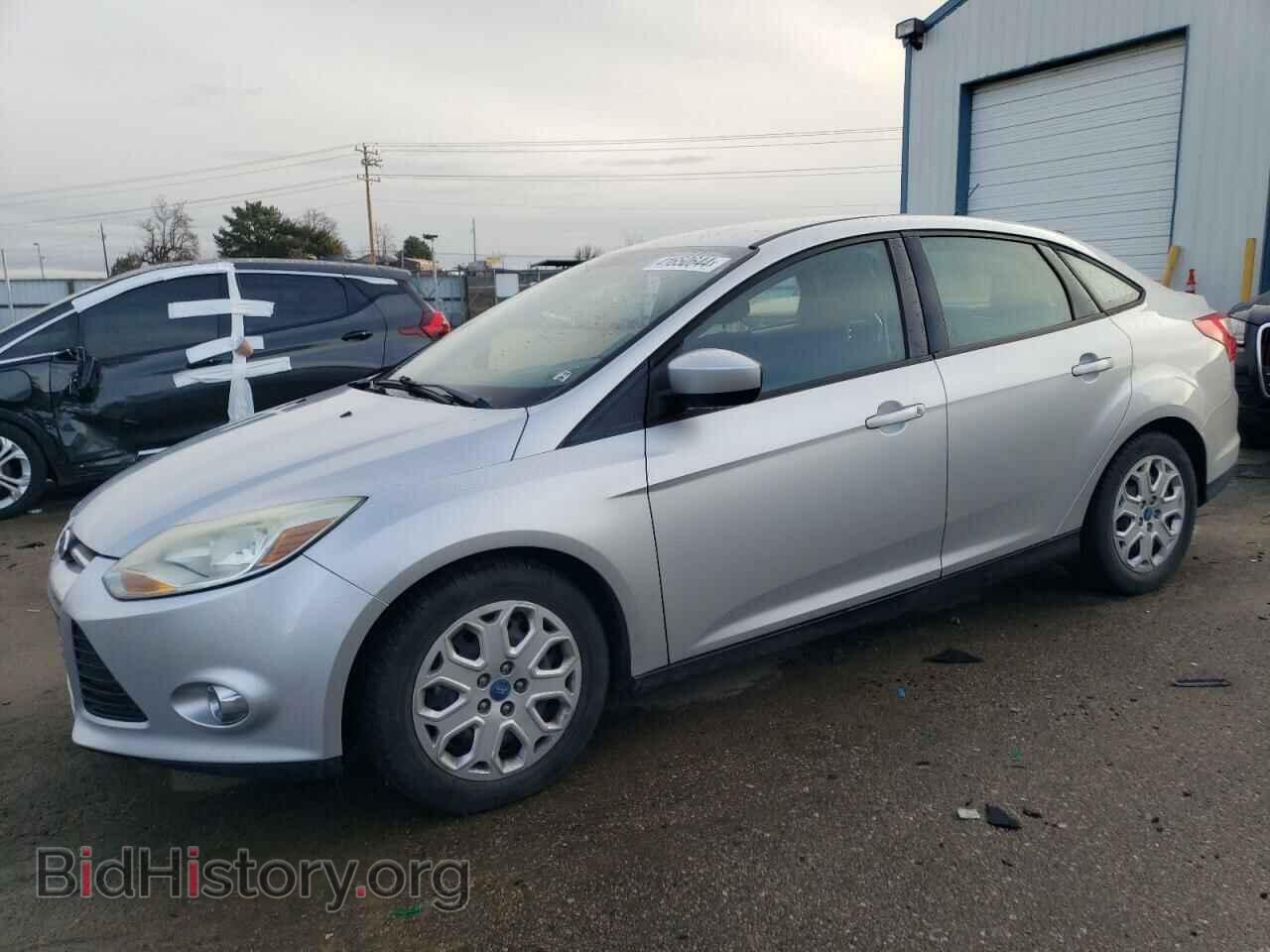 Photo 1FAHP3F26CL192431 - FORD FOCUS 2012