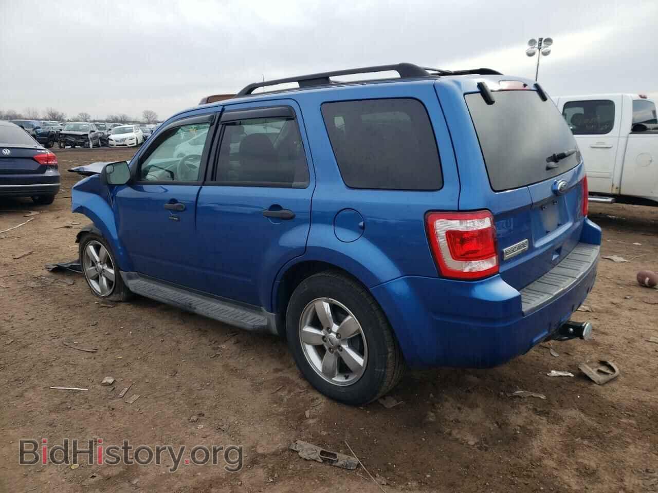 2011 FORD ESCAPE - VIN: 1FMCU9D74BKA72870 - Photo 2