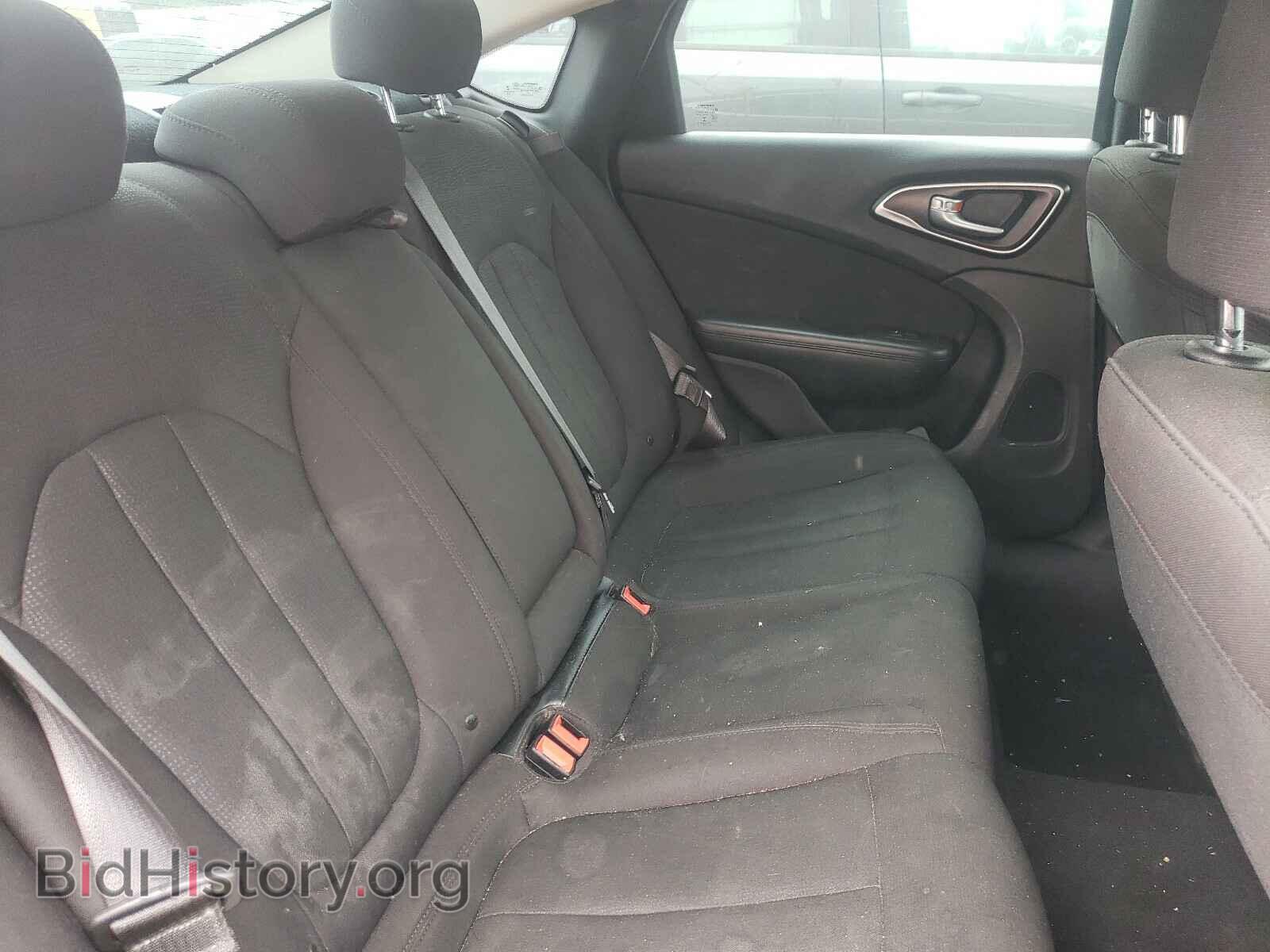 2015 CHRYSLER 200 - VIN: 1C3CCCAB0FN689821 - Фото 6