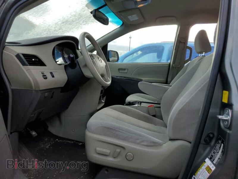 2011 Toyota SIENNA (VIN 5TDKK3DC3BS075820) — фото 7 из 13
