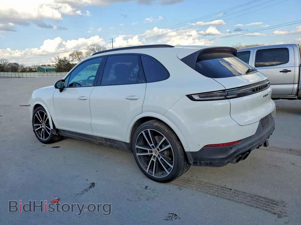 2024 PORSCHE CAYENNE - VIN: WP1AA2AY1RDA07092 - Фото 2