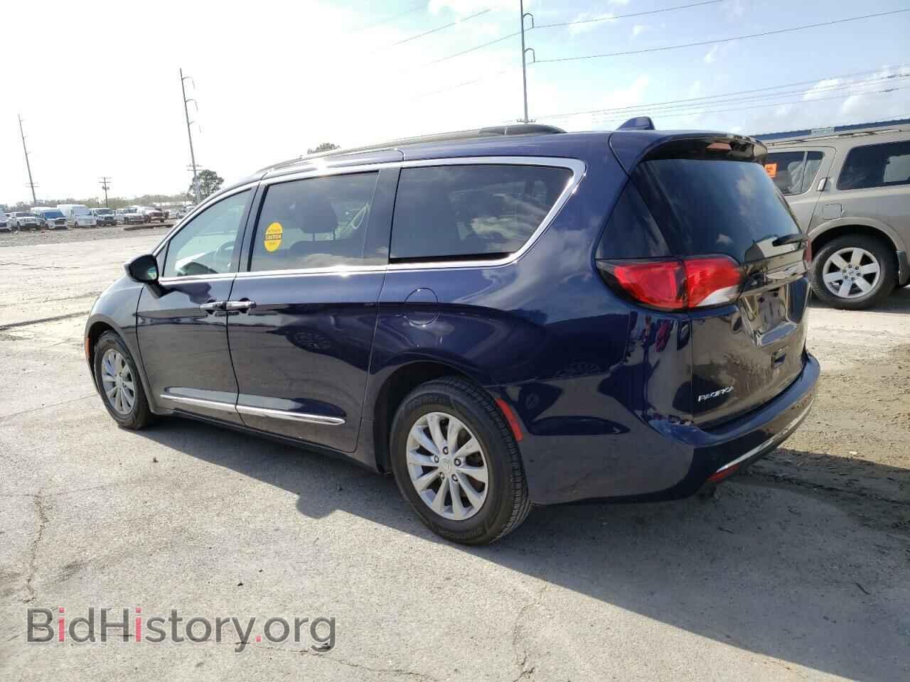 2017 CHRYSLER PACIFICA - VIN: 2C4RC1BG9HR785442 - Фото 2
