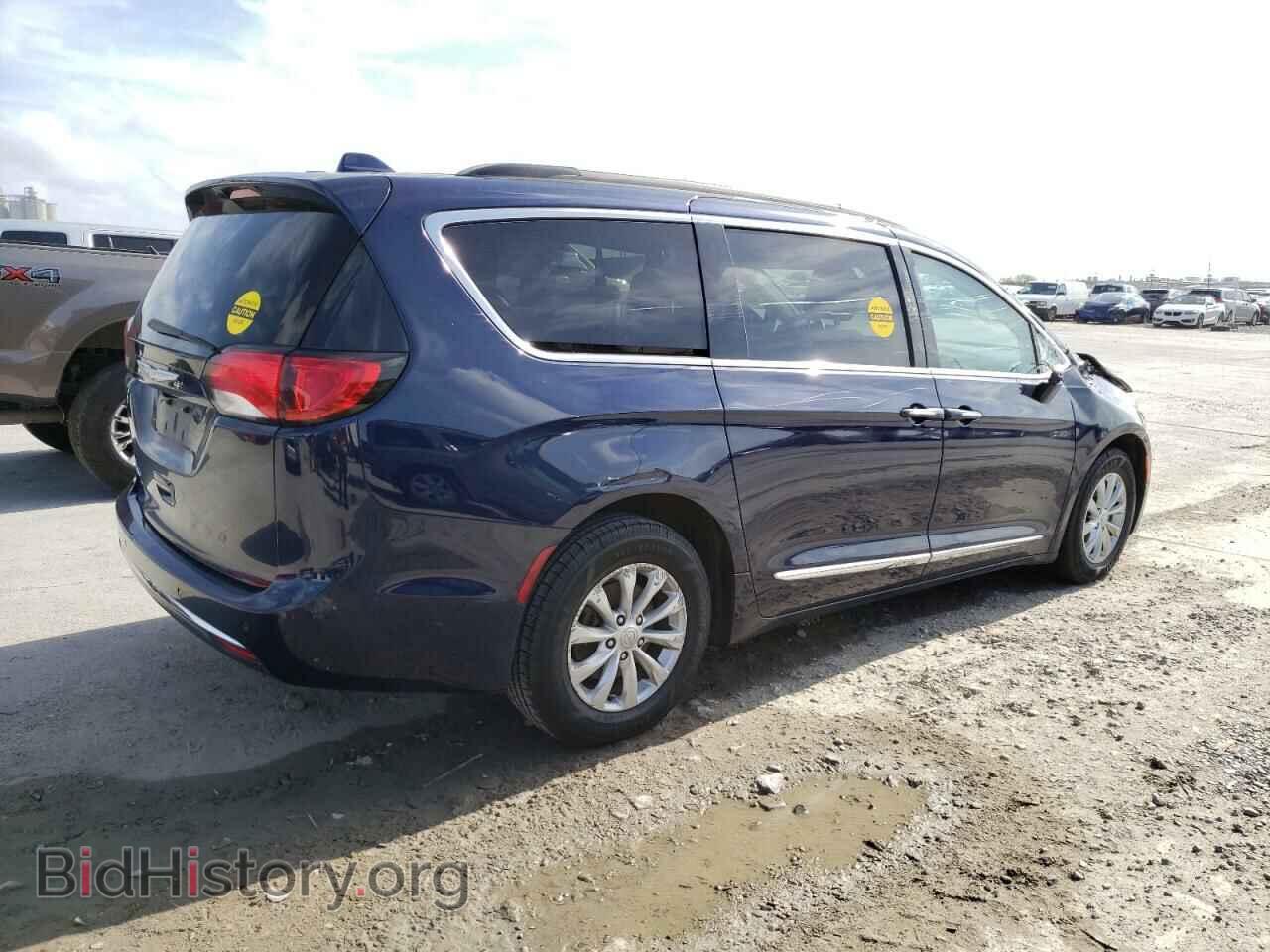 2017 CHRYSLER PACIFICA - VIN: 2C4RC1BG9HR785442 - Фото 3
