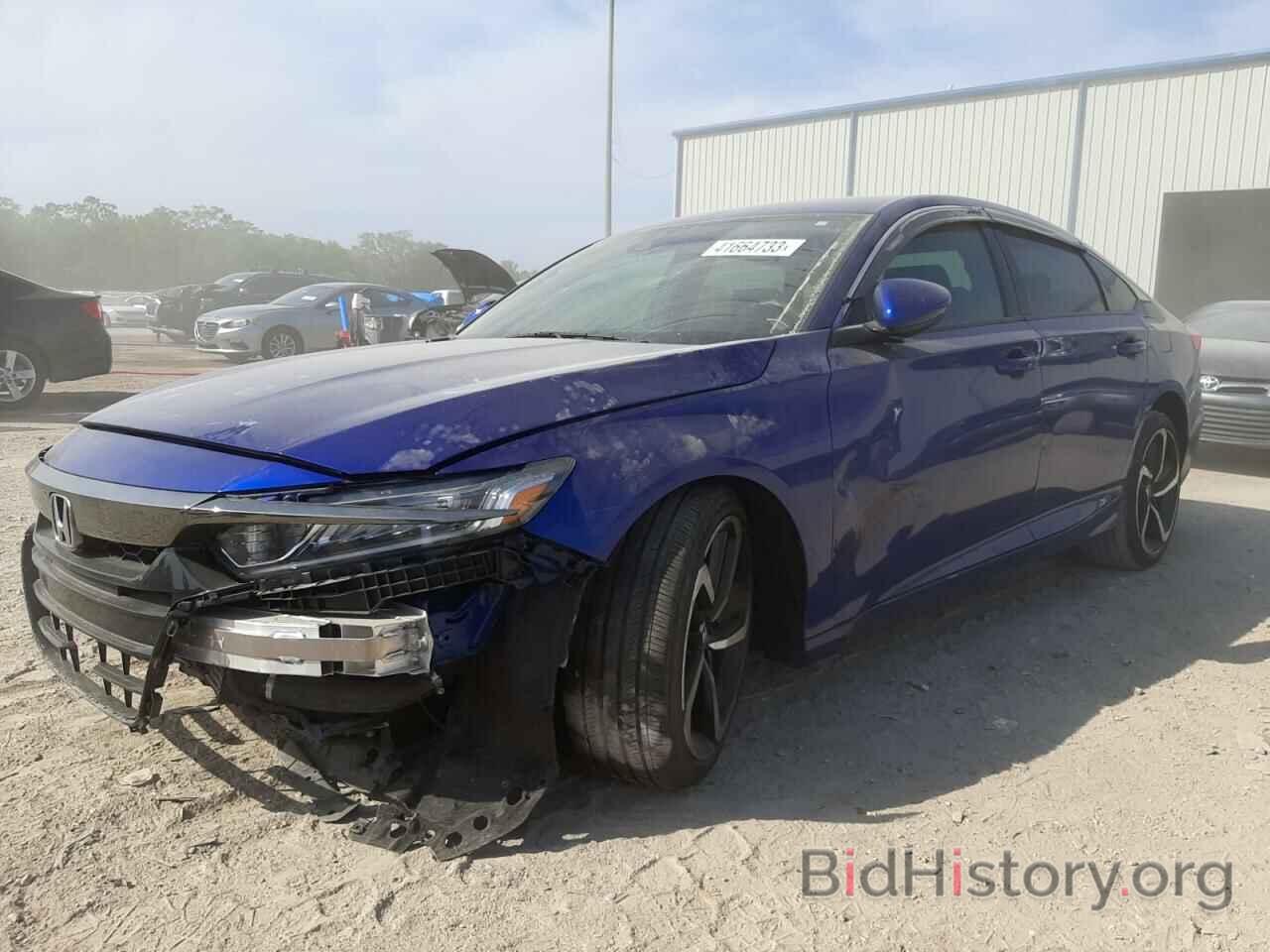 Photo 1HGCV1F30JA137670 - HONDA ACCORD 2018