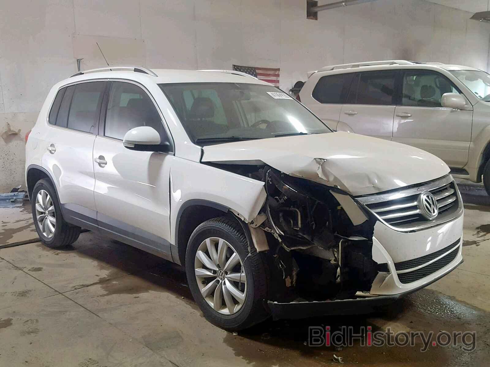 Photo WVGAV7AX5BW550526 - VOLKSWAGEN TIGUAN S 2011