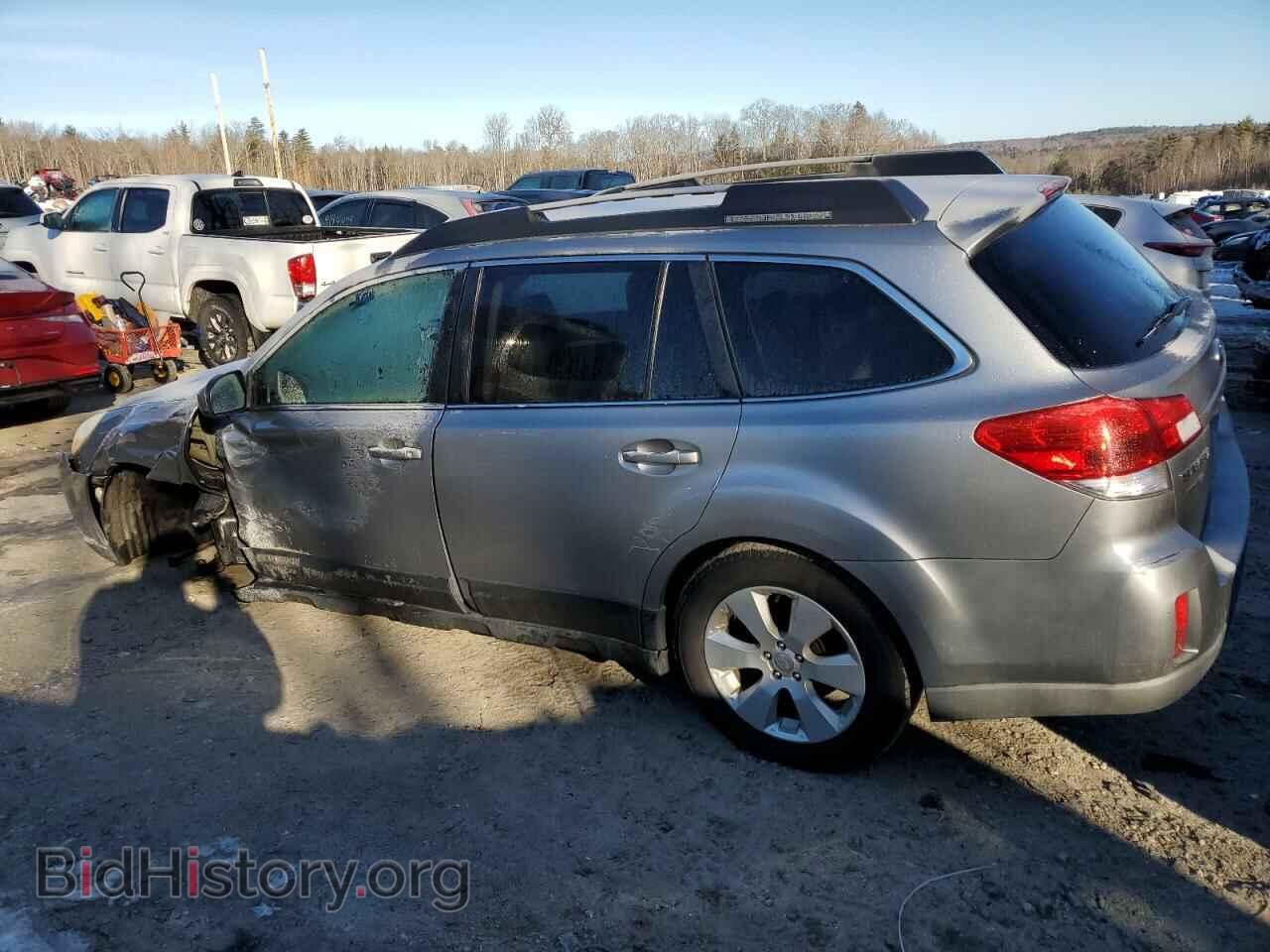2011 SUBARU OUTBACK - VIN: 4S4BRBCC8B3360372 - Фото 2