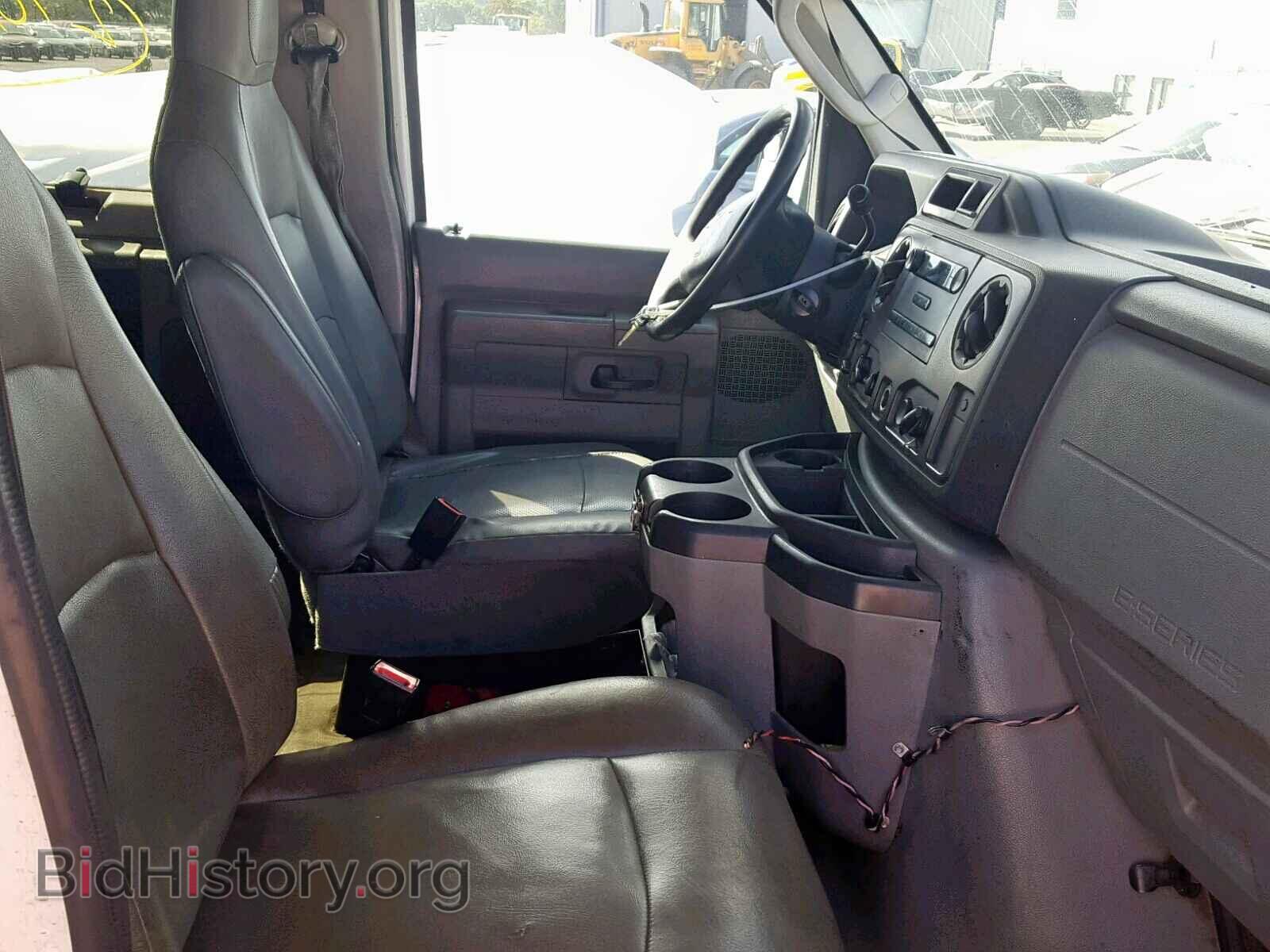 2011 FORD ECONOLINE - VIN: 1FBNE3BL9BDA70421 - Photo 5