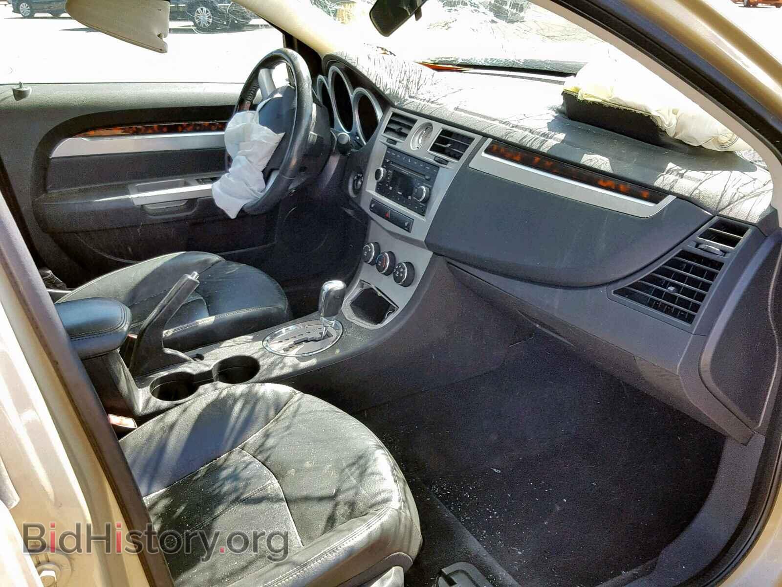 2010 CHRYSLER SEBRING - VIN: 1C3CC5FD2AN183504 - Фото 5