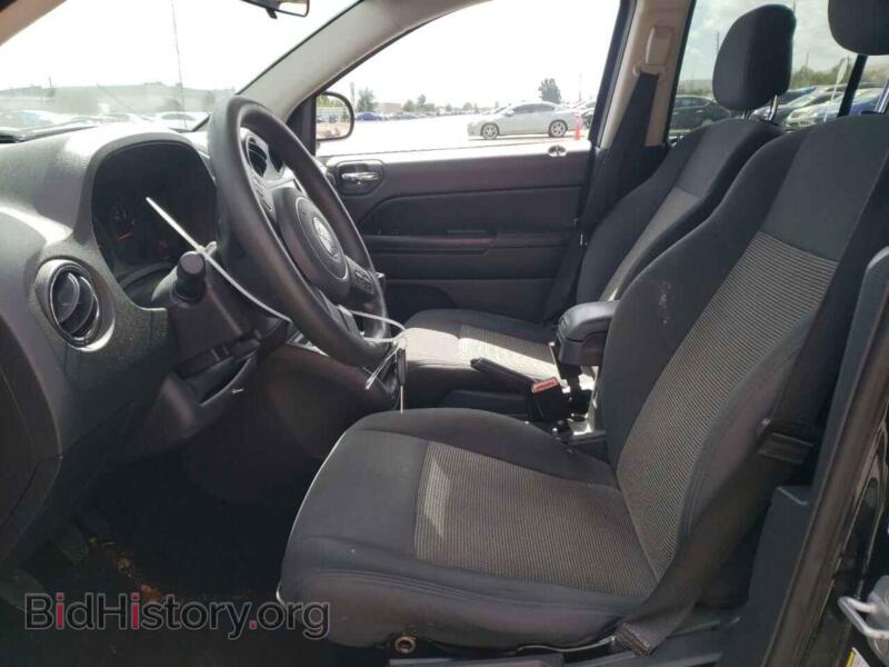 2012 Jeep COMPASS (VIN 1C4NJCBA6CD678002) — фото 7 из 13