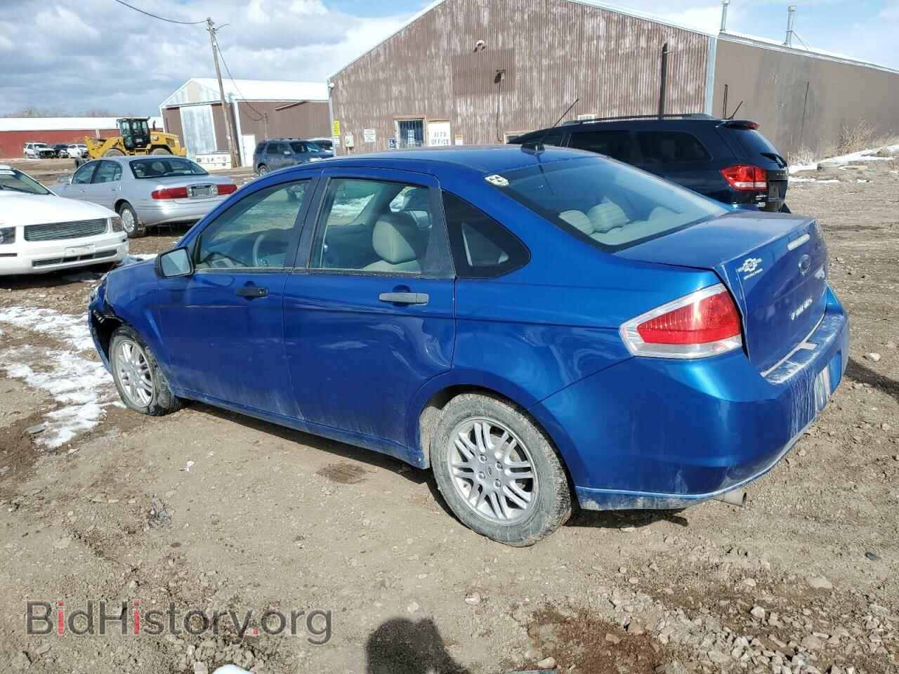 2011 FORD FOCUS - VIN: 1FAHP3FN1BW168190 - Фото 2
