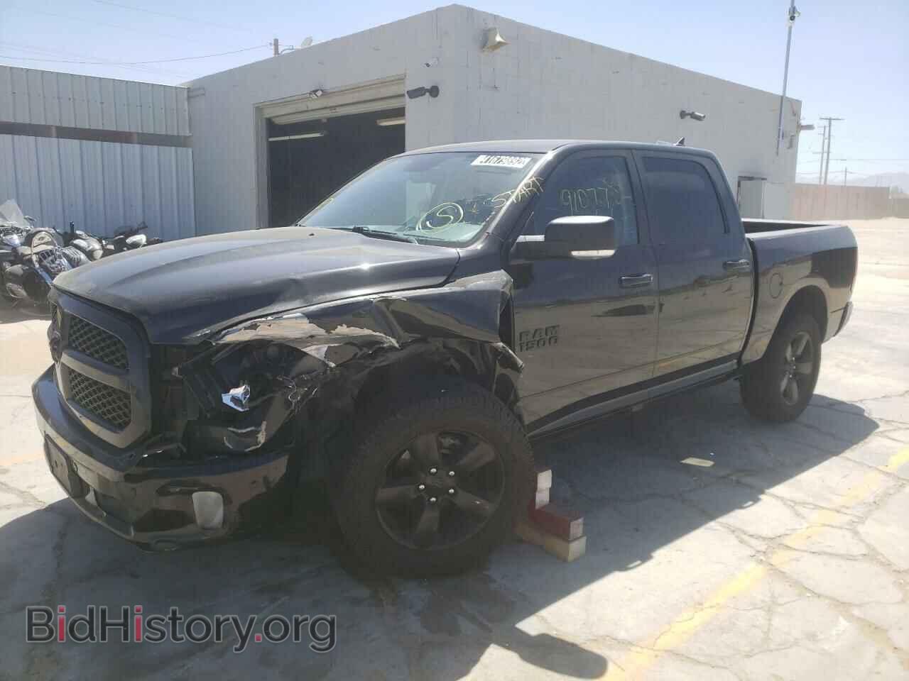 2018 RAM 1500 - VIN: 1C6RR6LT1JS255310 - Photo 2